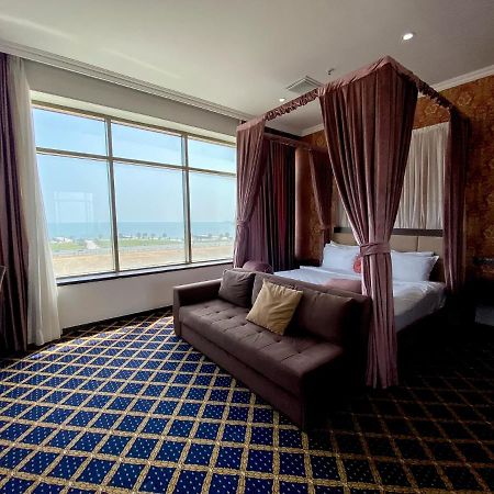 Corniche Hotel Baku Exteriör bild